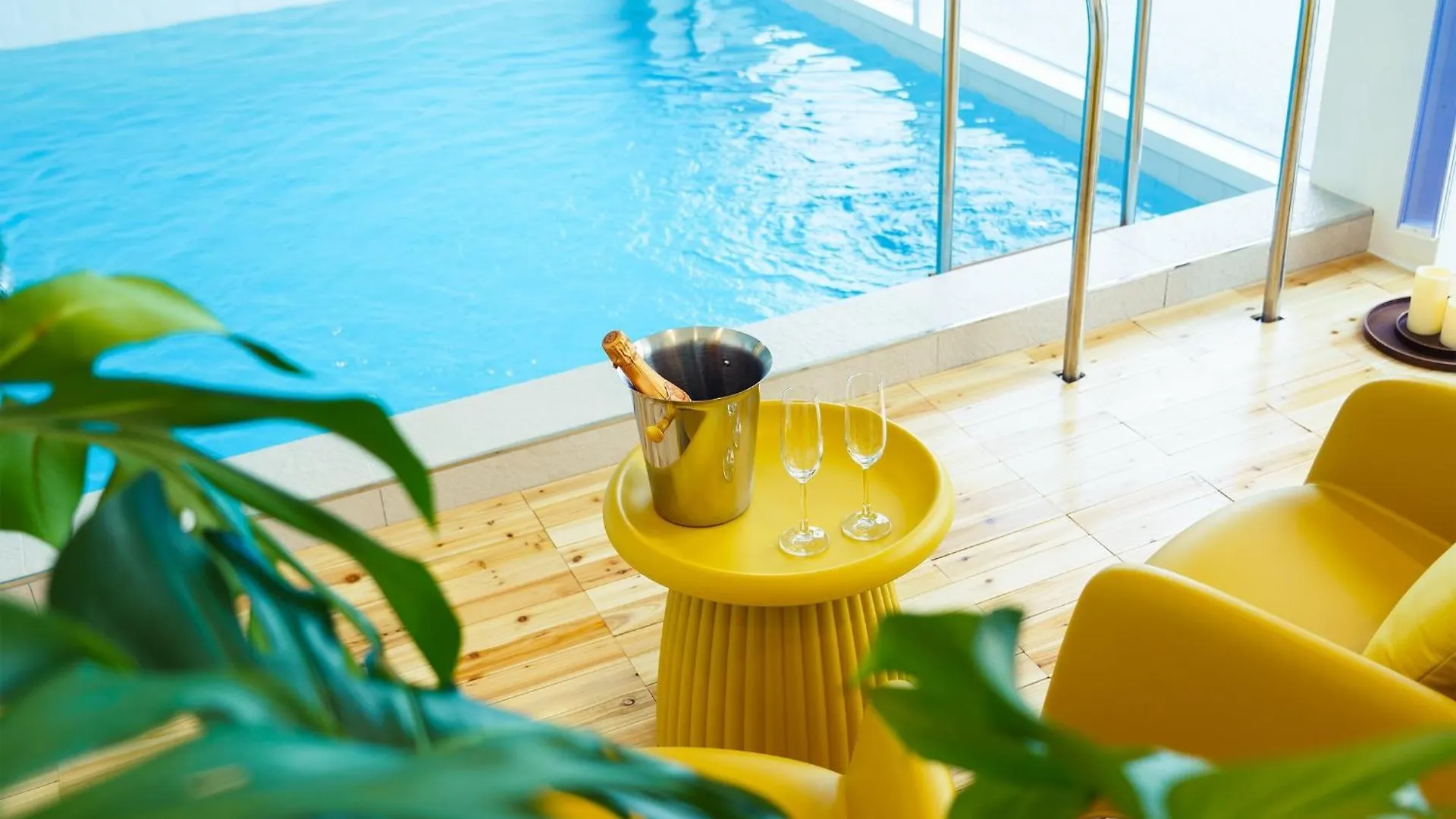 Yeongheungdo Hoho Yongdam Pool Villa Incheon Korsel