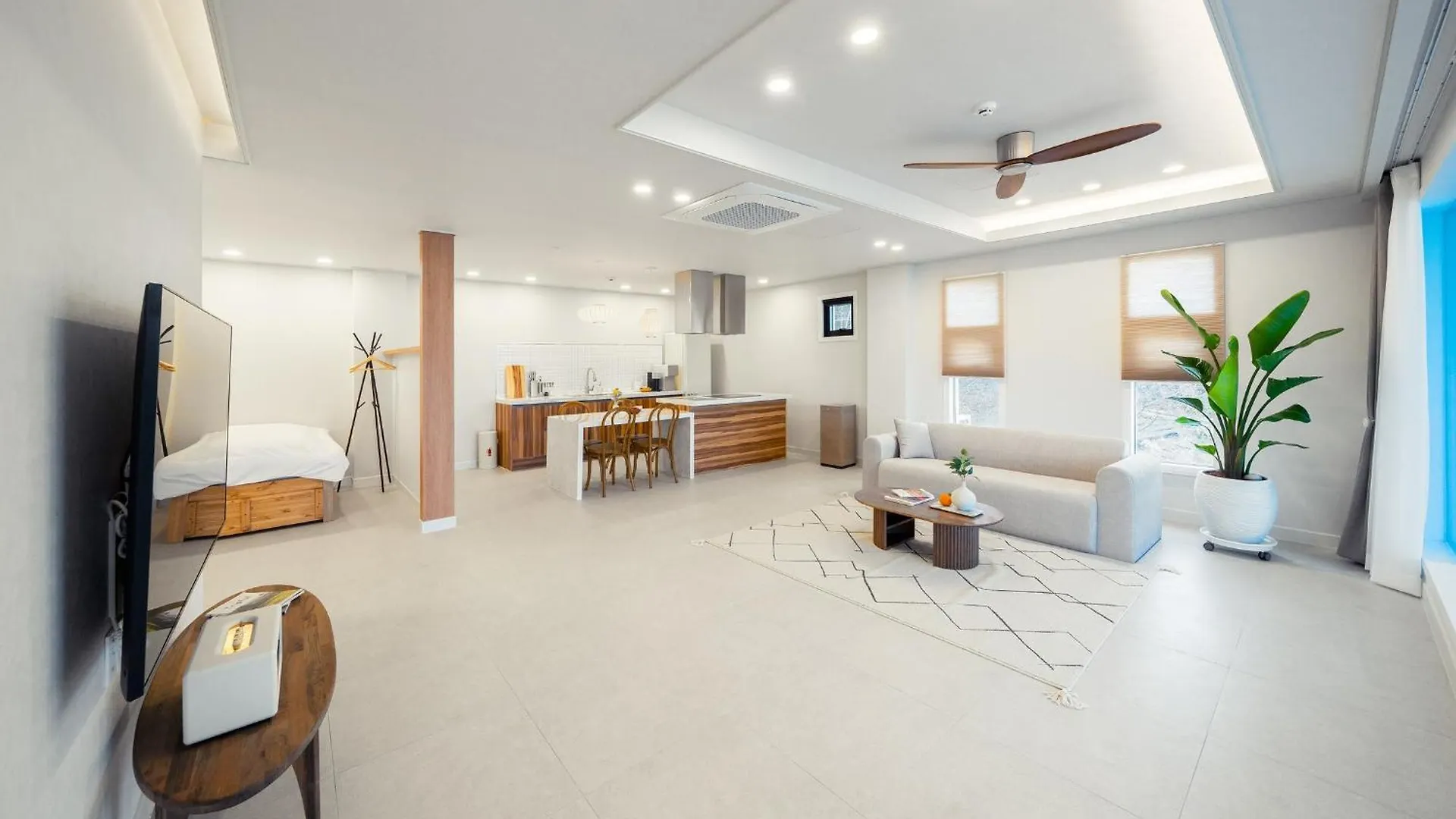 Yeongheungdo Hoho Yongdam Pool Villa Incheon