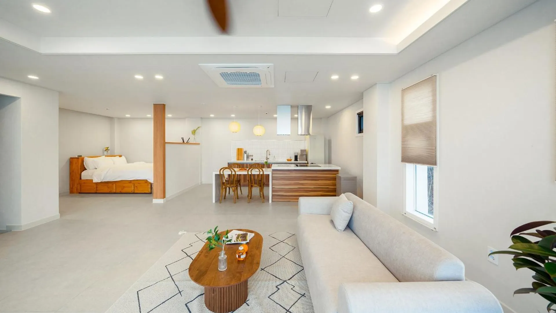 Yeongheungdo Hoho Yongdam Pool Villa Incheon