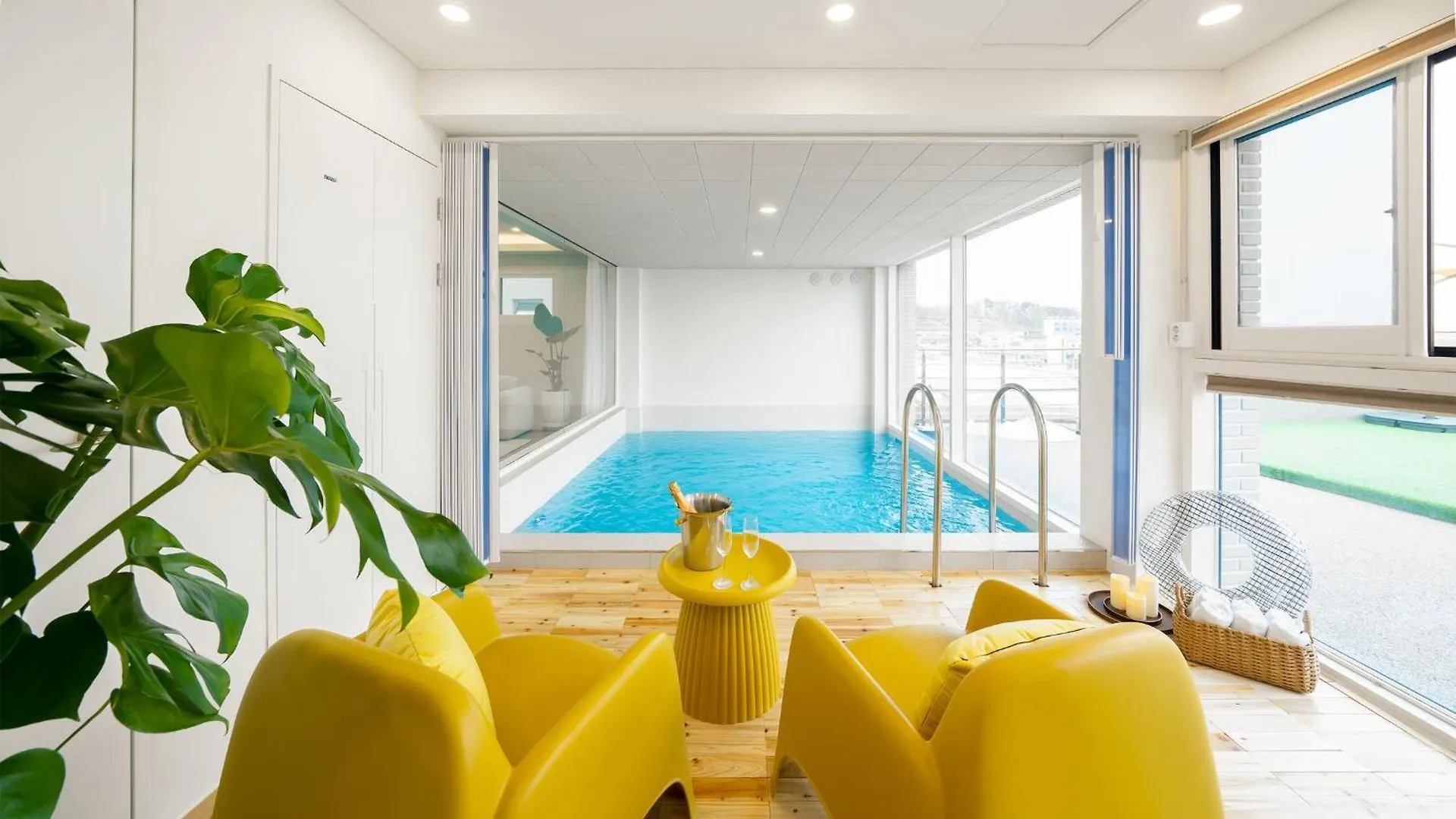 Yeongheungdo Hoho Yongdam Pool Villa Incheon