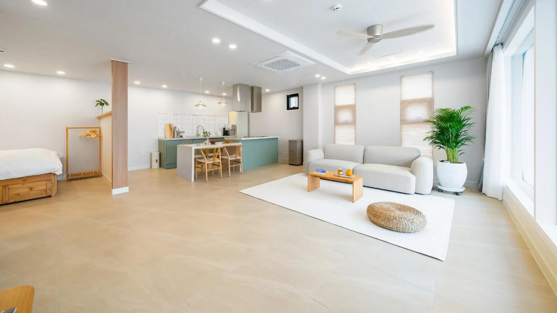 Yeongheungdo Hoho Yongdam Pool Villa Incheon