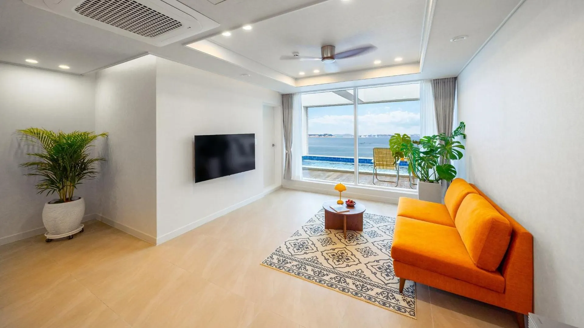 Yeongheungdo Hoho Yongdam Pool Villa Incheon